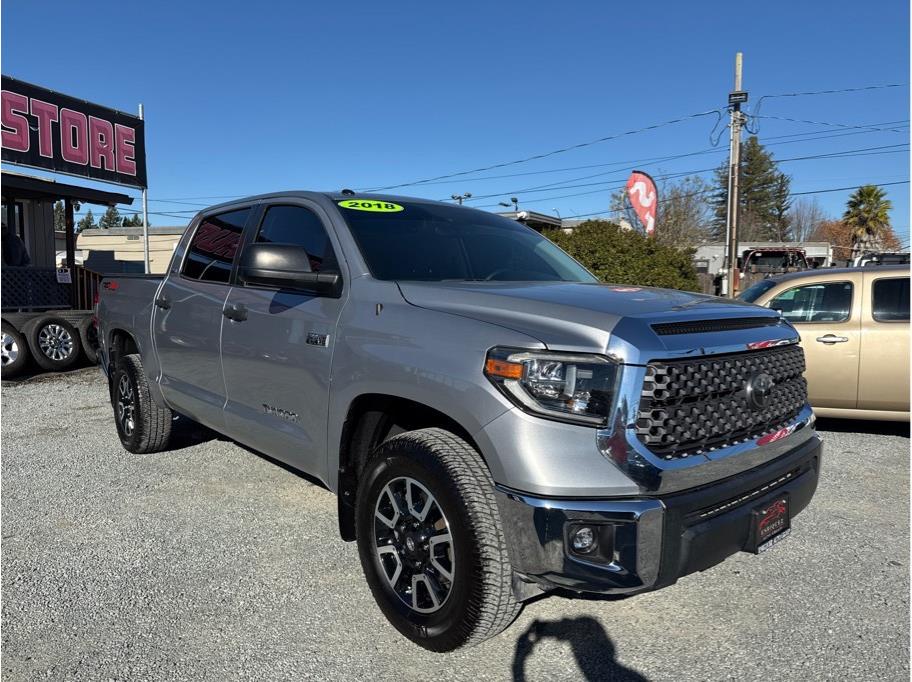 2018 Toyota Tundra SR5 photo 3