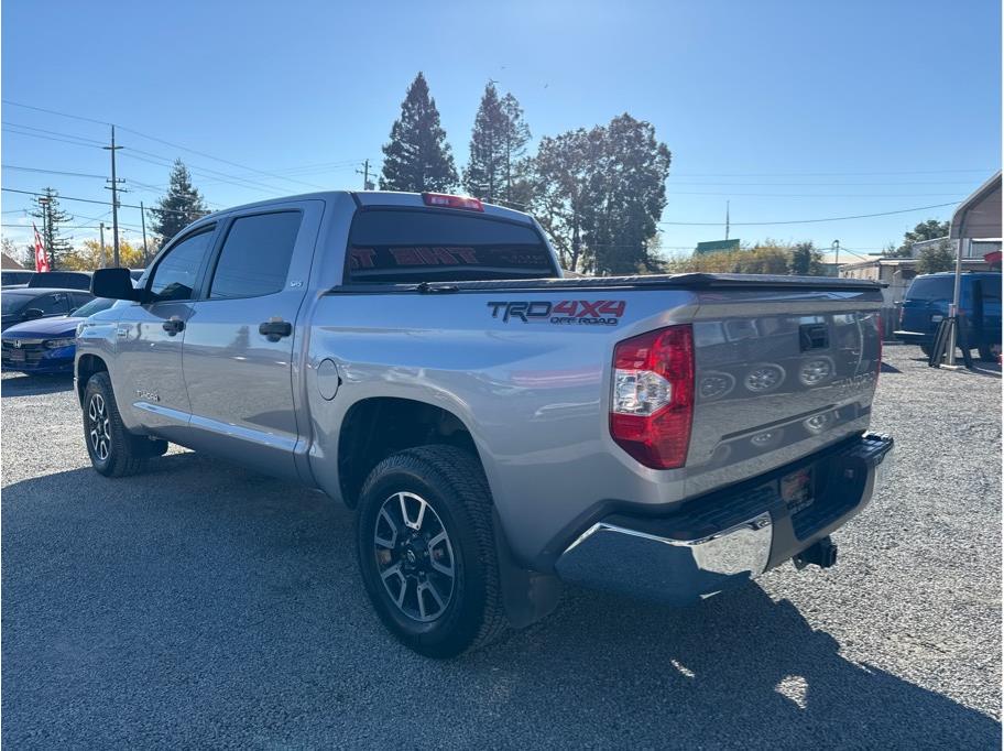 2018 Toyota Tundra SR5 photo 5