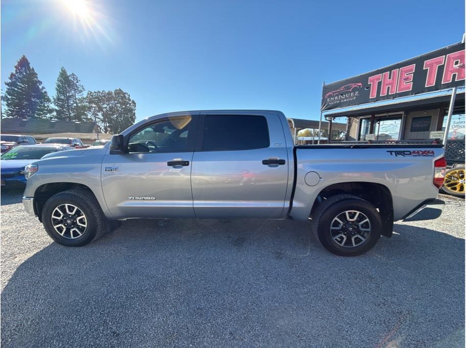 2018 Toyota Tundra SR5 photo 6