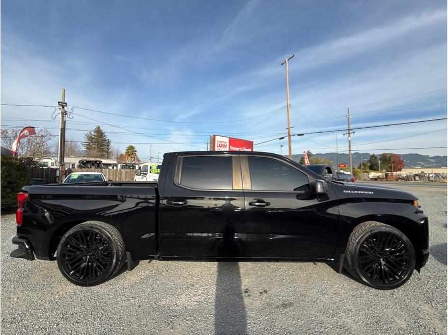 2021 Chevrolet Silverado 1500 RST photo 4