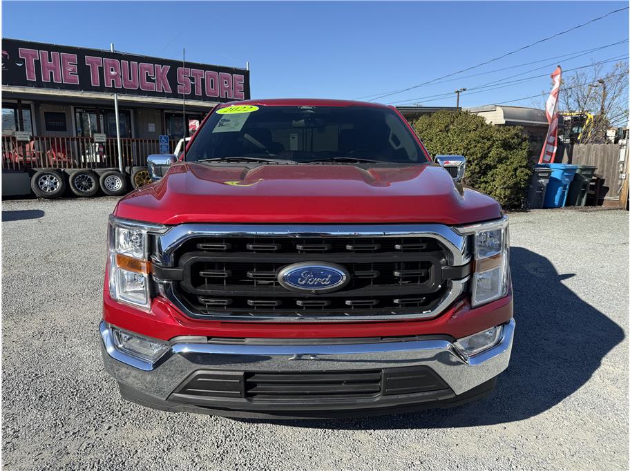 2022 Ford F-150 XLT photo 2