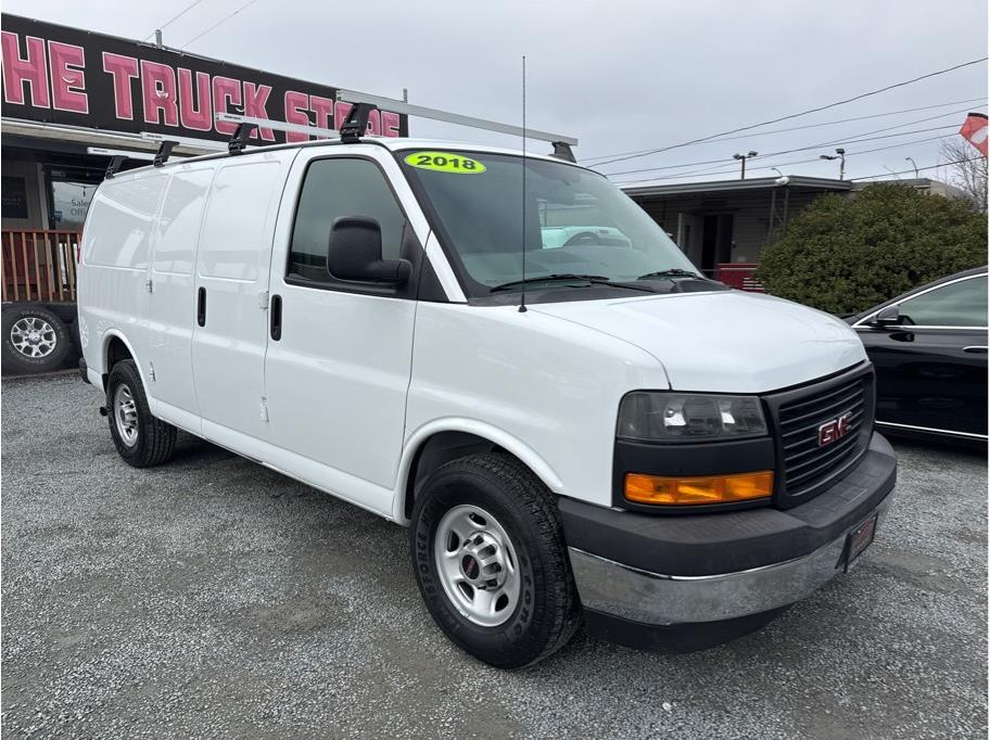 2018 GMC Savana Cargo Work Van photo 3