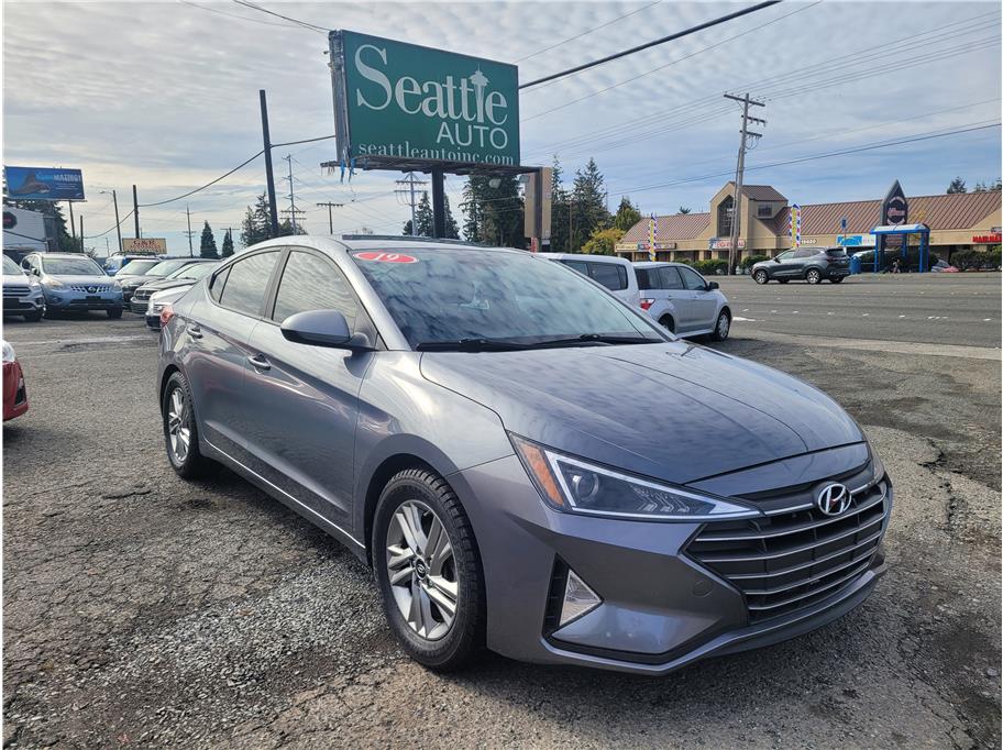 2019 Hyundai Elantra SEL Sedan 4D