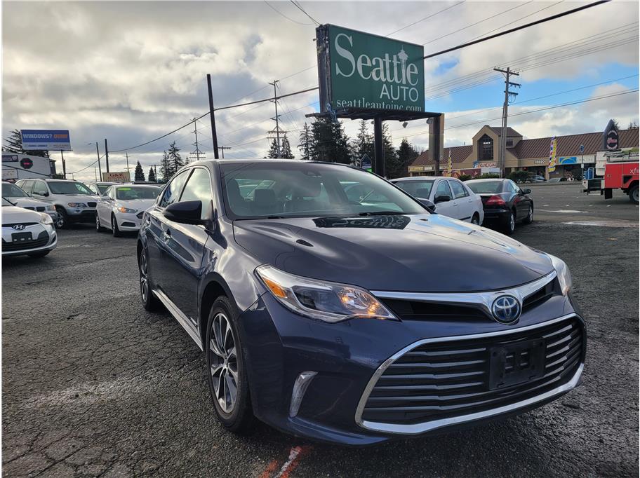 2017 Toyota Avalon Hybrid XLE Plus Sedan 4D