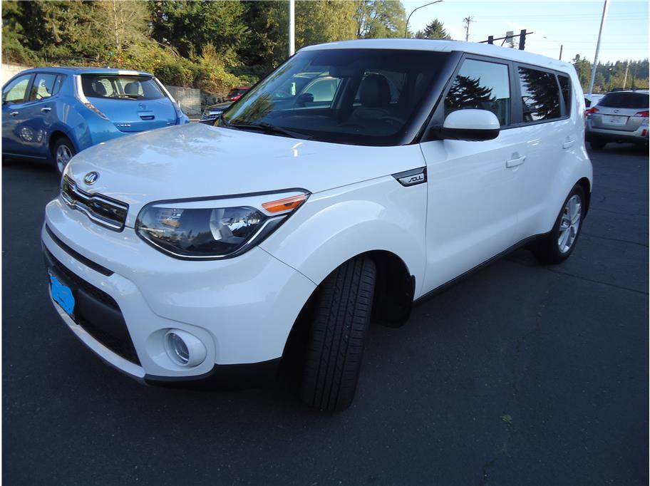 2017 Kia Soul + Wagon 4D