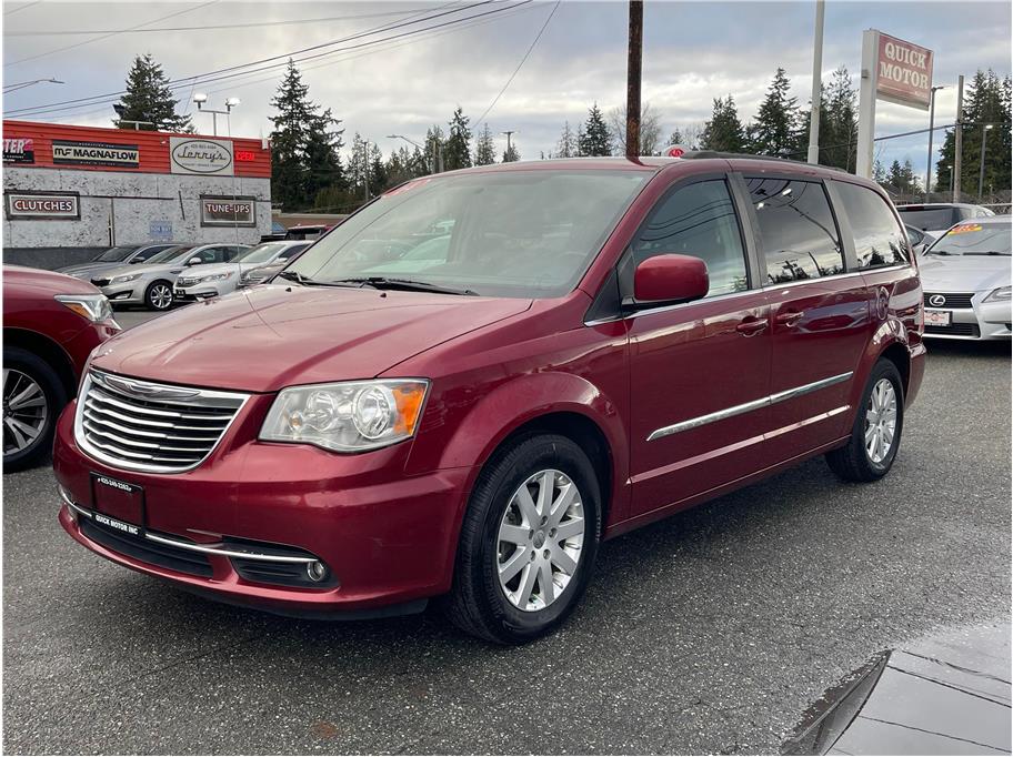 2014 Chrysler Town & Country from Quick Motor Inc.