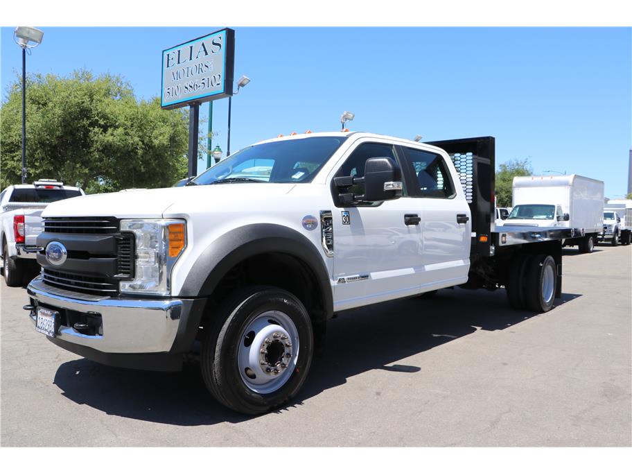2017 Ford F450 Super Duty Crew Cab & Chassis from Elias Motors Inc