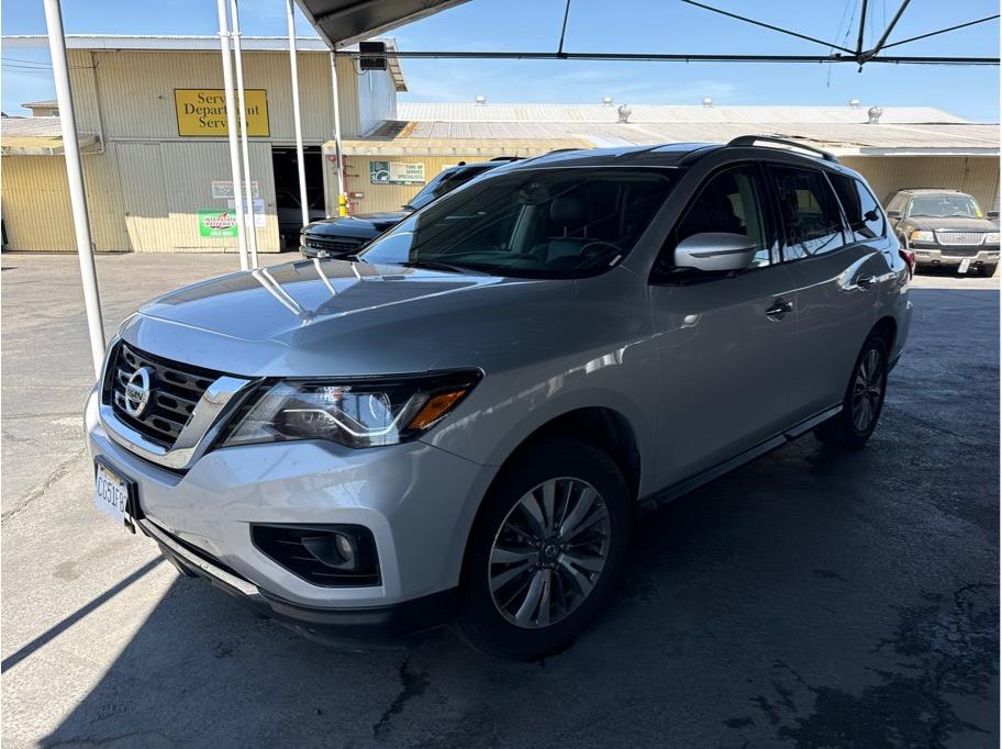 2019 Nissan Pathfinder from Three Amigos Auto Center