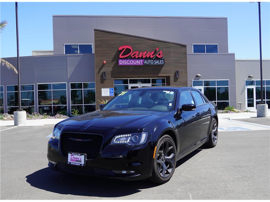 2021 Chrysler 300 from Dann's Discount Auto Sales