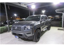 2022 Nissan Frontier Crew Cab SV Pickup 4D 5 ft