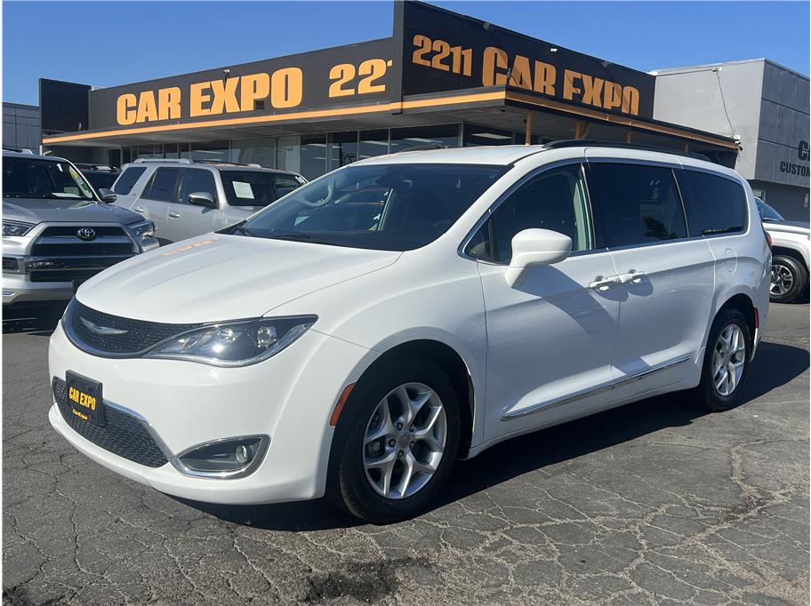 2017 Chrysler Pacifica from Car Expo Auto Center, Inc.