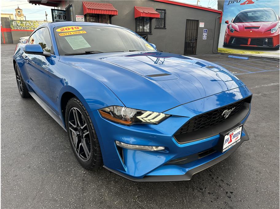 2019 Ford Mustang EcoBoost Premium photo 9