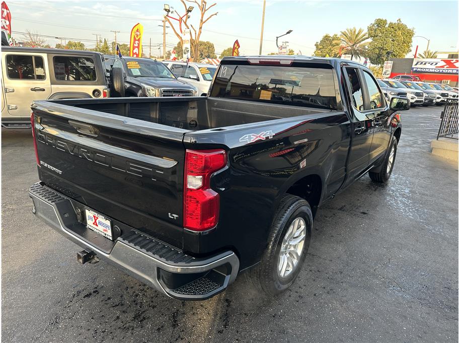 2020 Chevrolet Silverado 1500 LT photo 12