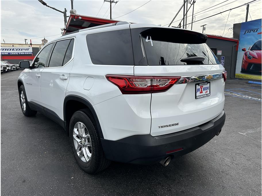 2018 Chevrolet Traverse 1LT photo 4