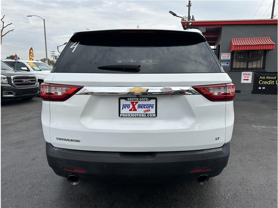 2018 Chevrolet Traverse 1LT photo 5