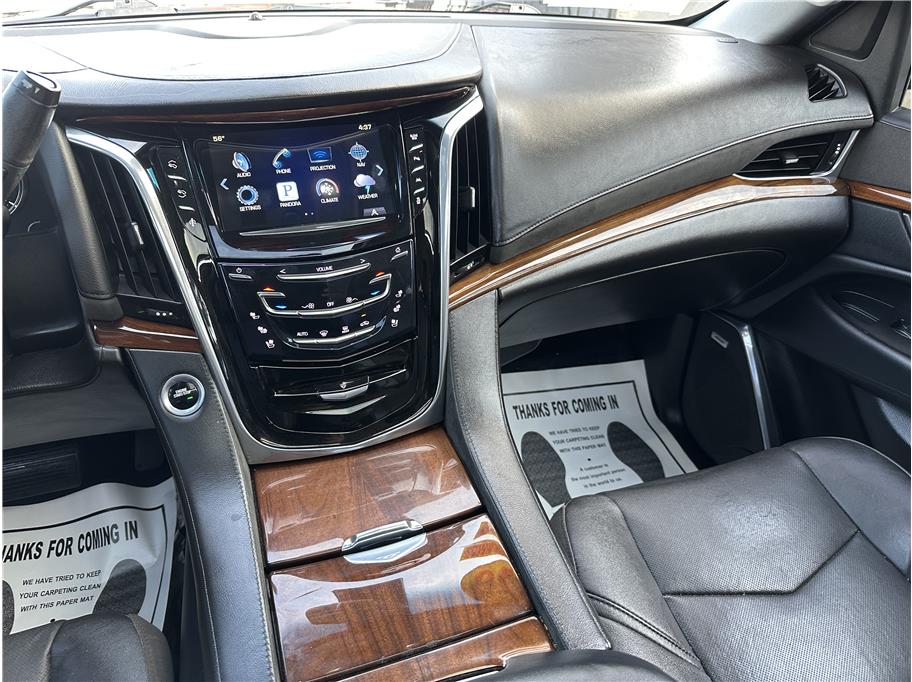 2016 Cadillac Escalade ESV Luxury photo 47