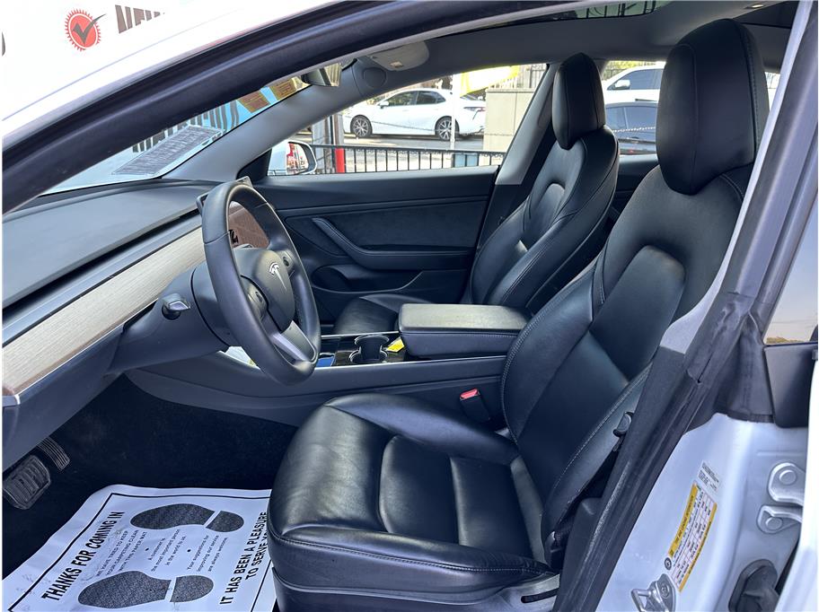 2020 Tesla Model 3 Base photo 18