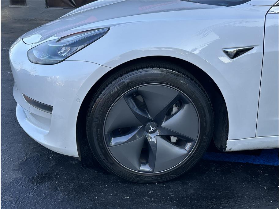 2020 Tesla Model 3 Base photo 8