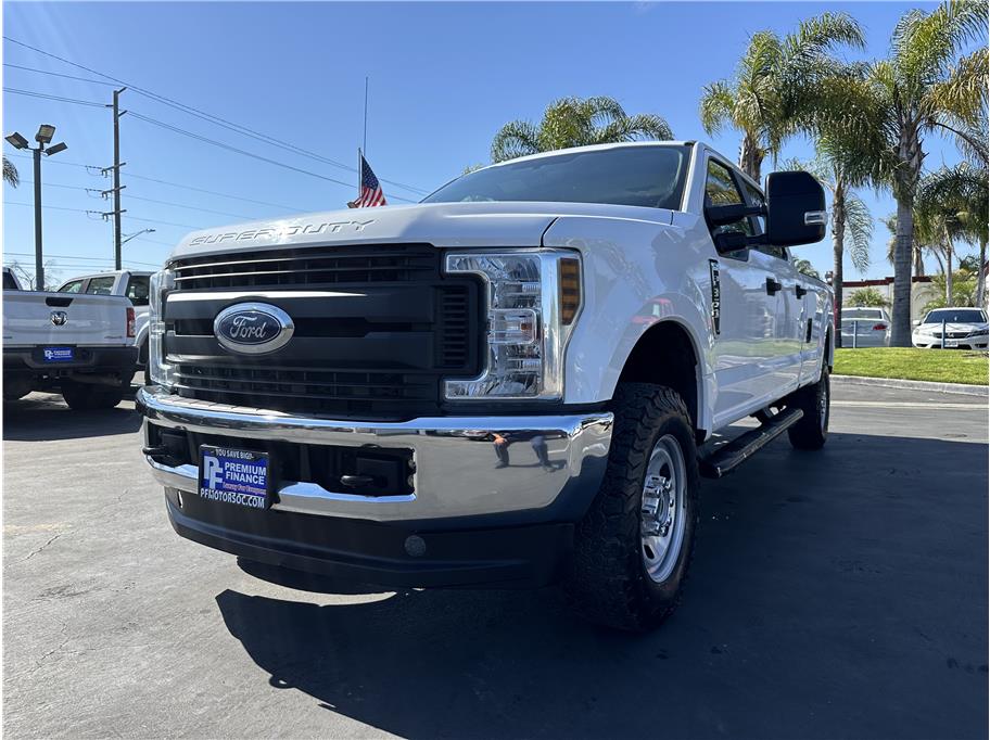 2019 Ford F350 Super Duty Crew Cab from Premium Finance