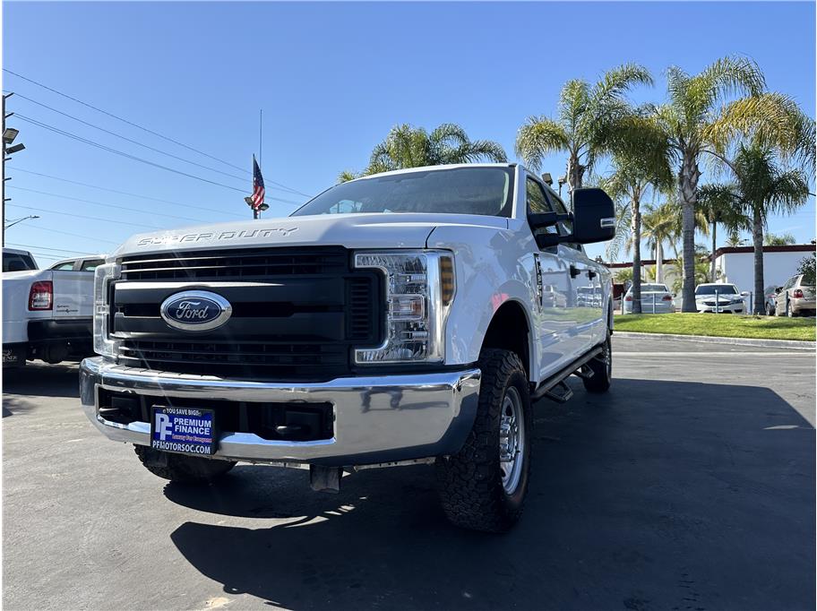 2019 Ford F350 Super Duty Crew Cab from Premium Finance