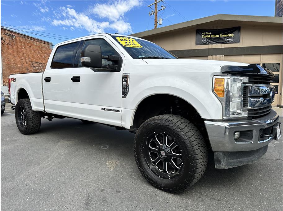 2017 Ford F250 Super Duty Crew Cab from Advanced Auto Wholesale