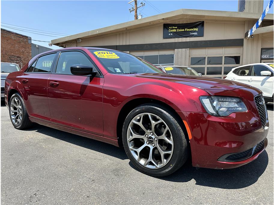 2018 Chrysler 300 from Advanced Auto Wholesale