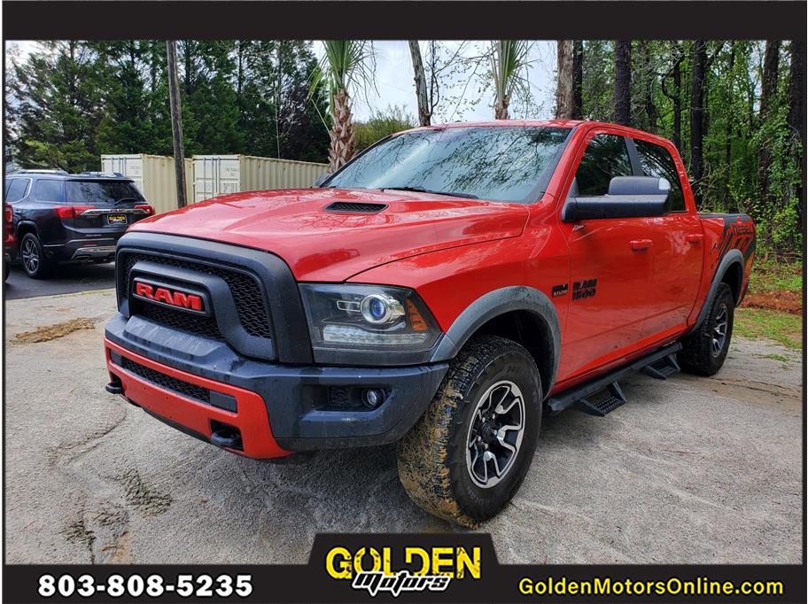 2016 Ram 1500 Crew Cab from GOLDEN MOTORS