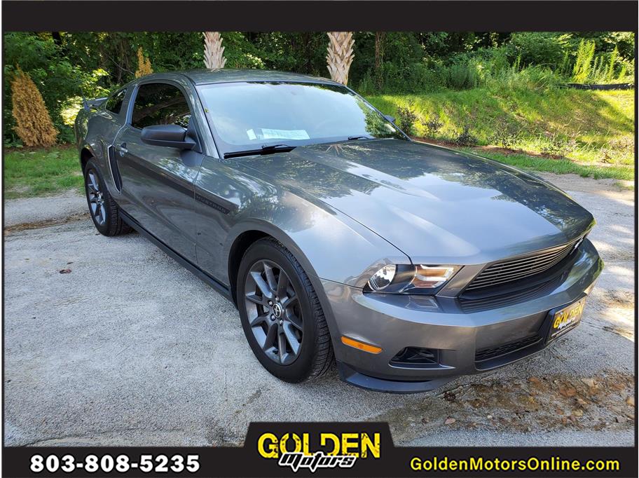 2011 Ford Mustang from GOLDEN MOTORS