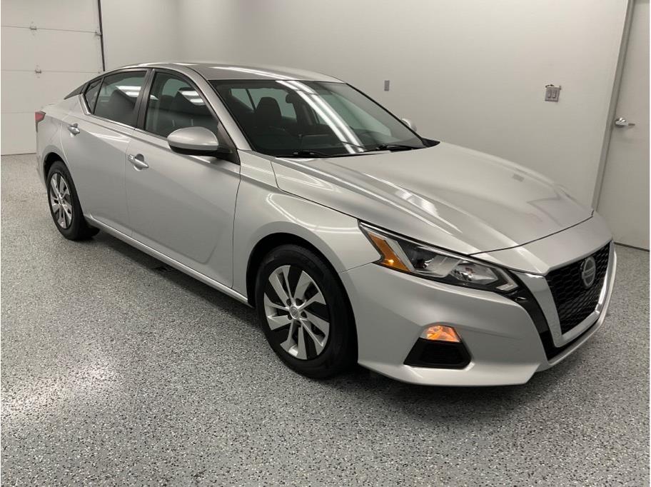 2020 Nissan Altima from E-Z Way Auto Sales Hickory