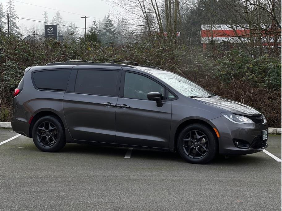 2020 Chrysler Pacifica from Excellent Choice Auto Sales