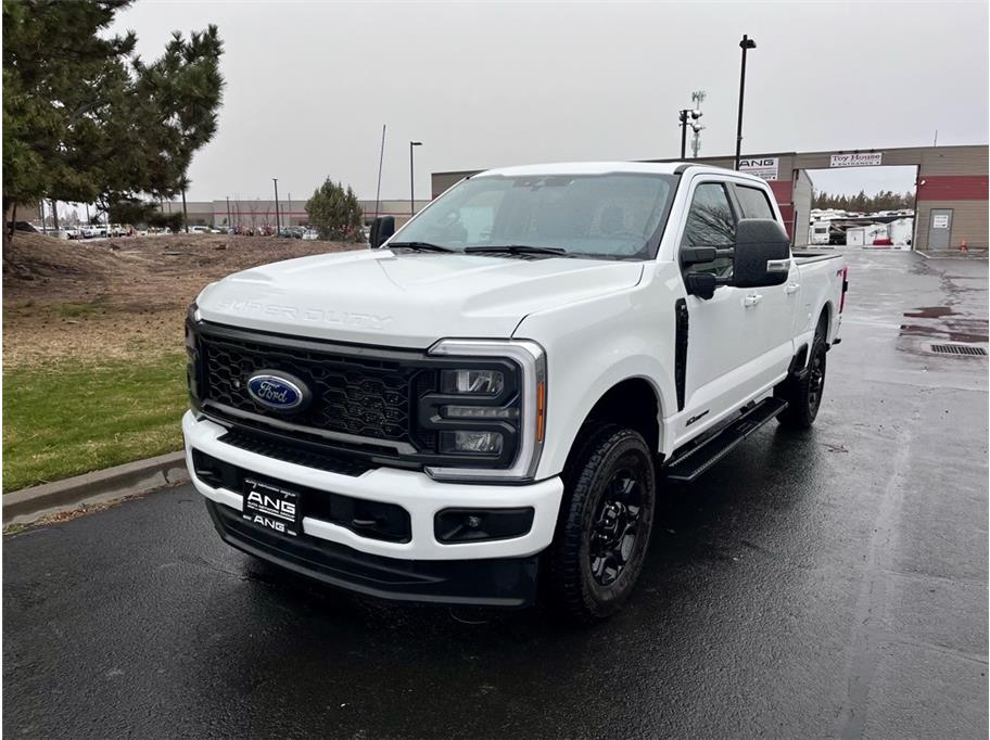 2023 Ford F350 Super Duty Crew Cab