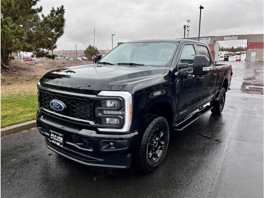 2023 Ford F350 Super Duty Crew Cab