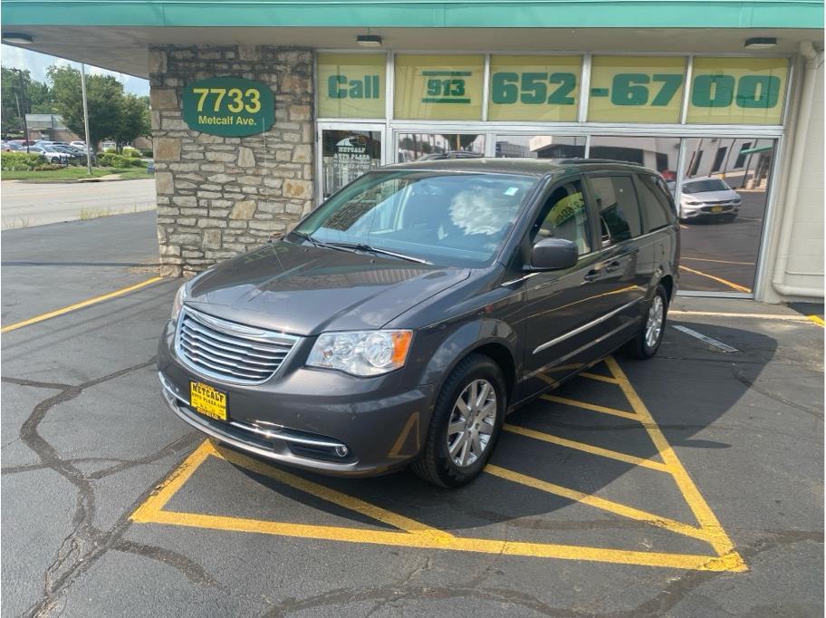 2015 Chrysler Town & Country from Metcalf Auto Plaza