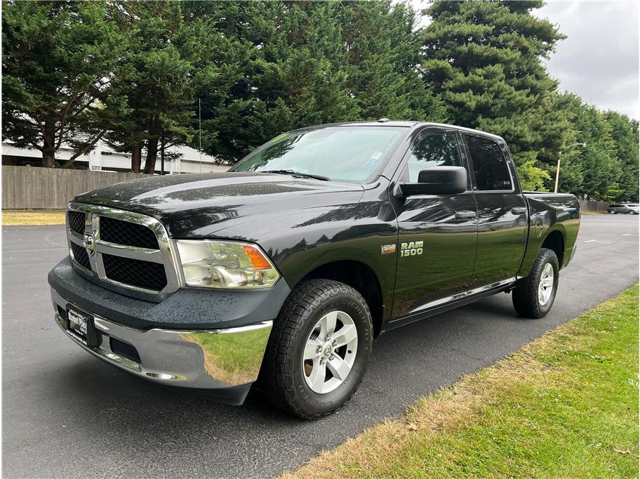 2017 Ram 1500 Crew Cab from Marketplace Auto