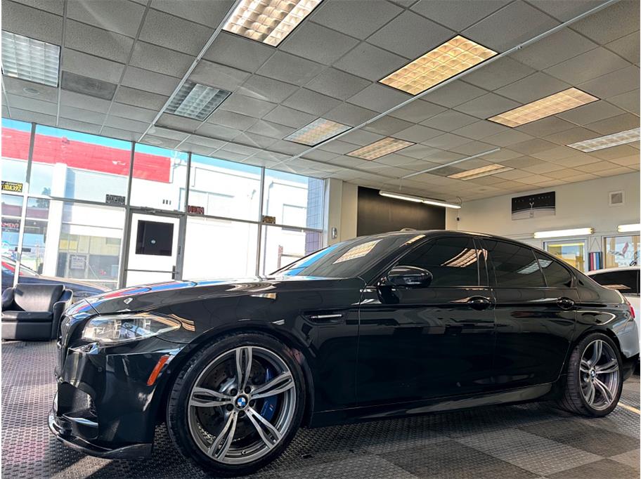 2014 BMW M5 from Gilroy Car Club LLC