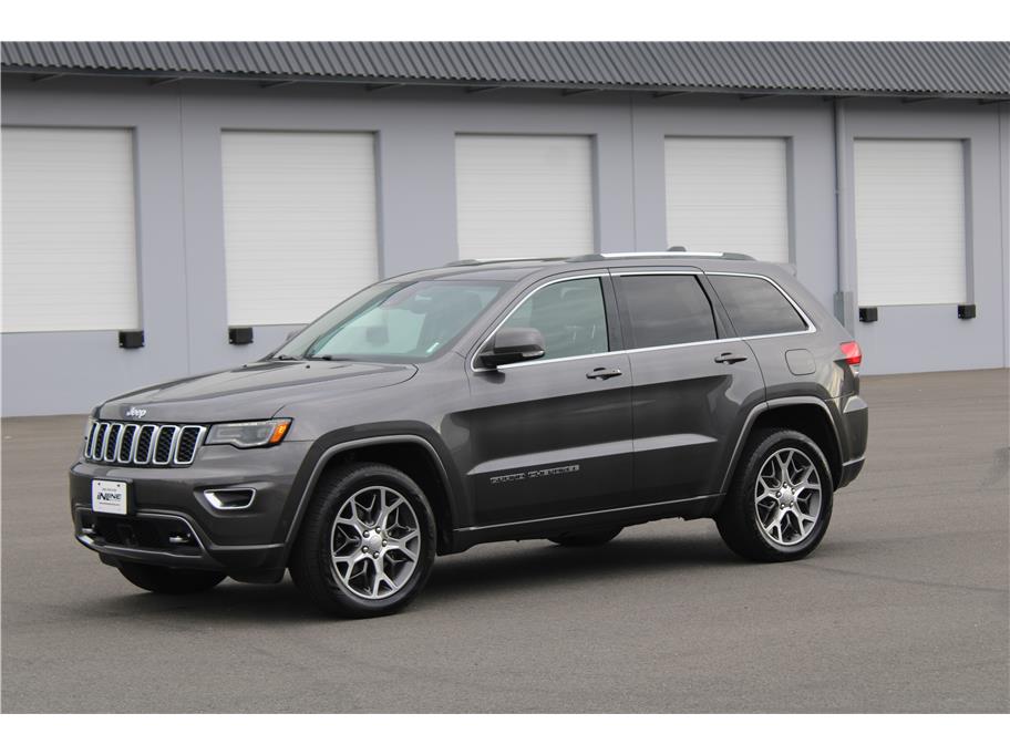 2018 Jeep Grand Cherokee from Inline Motors