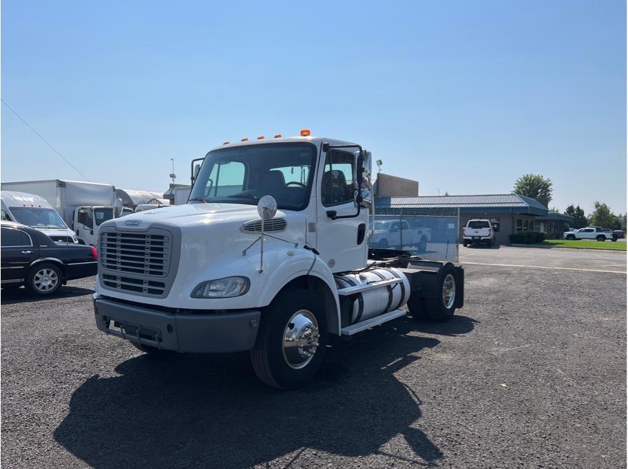 2016 Freightliner M2 from ATS Finance