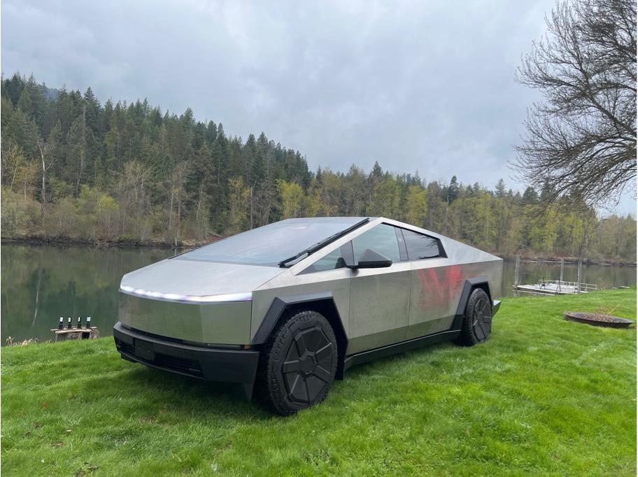 2024 Tesla Cybertruck