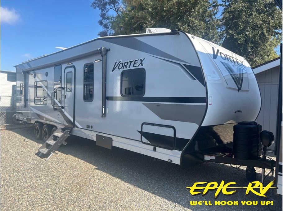 2025 Genesis Supreme Vortex V3215FSXL from Epic RV 