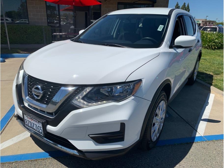 2017 Nissan Rogue from Triple Crown Auto Sales - Roseville