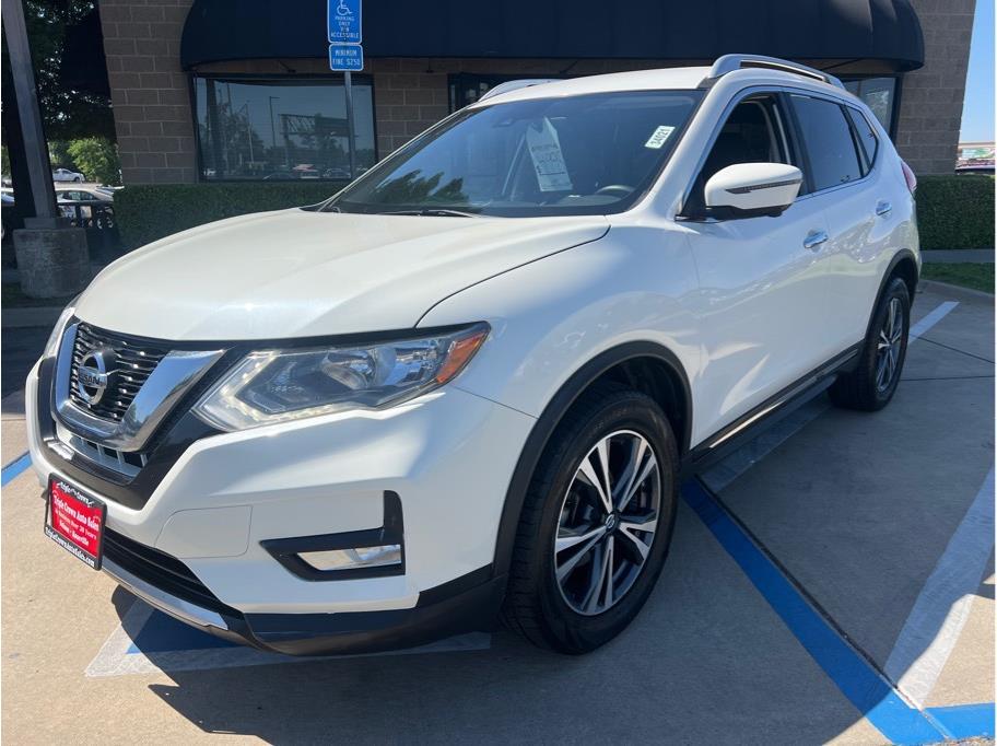 2017 Nissan Rogue from Triple Crown Auto Sales - Roseville