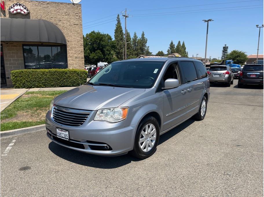 2014 Chrysler Town & Country from Triple Crown Auto Sales - Roseville