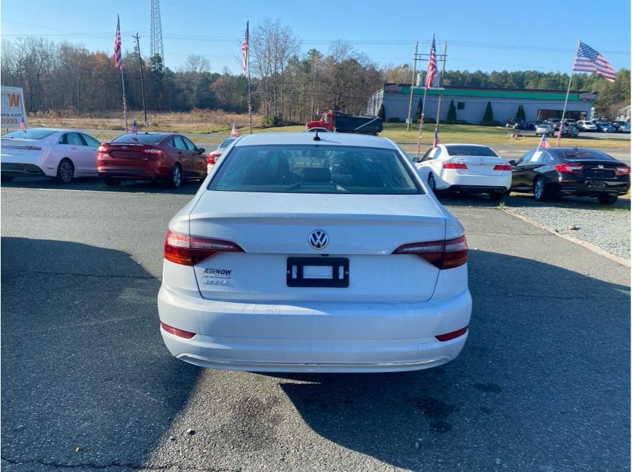 2019 Volkswagen Jetta S photo 4