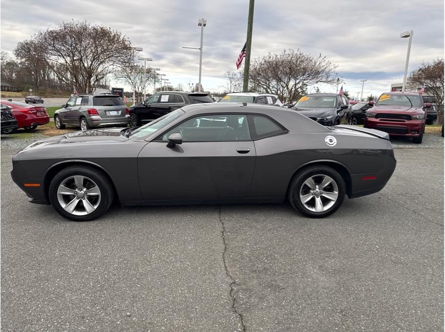 2018 Dodge Challenger SXT photo 4