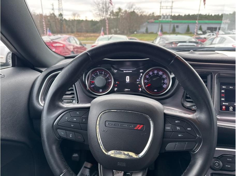 2018 Dodge Challenger SXT photo 9