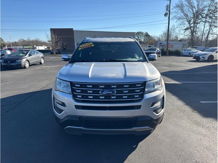 2016 Ford Explorer Limited photo 2