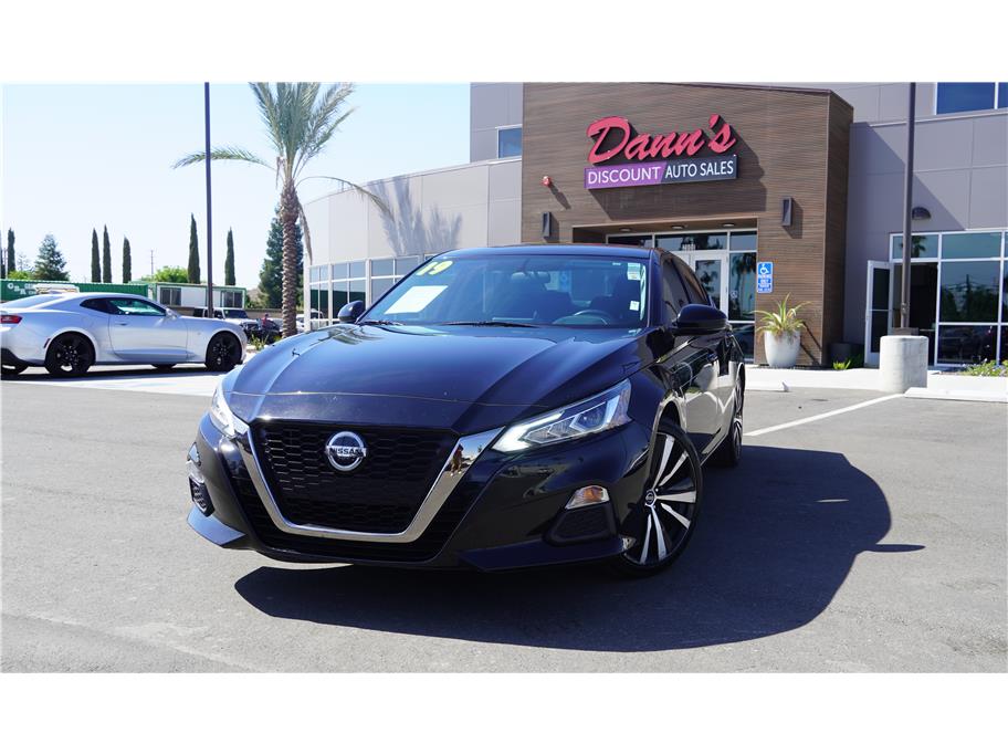 2019 Nissan Altima from Dann's Discount Auto Sales II