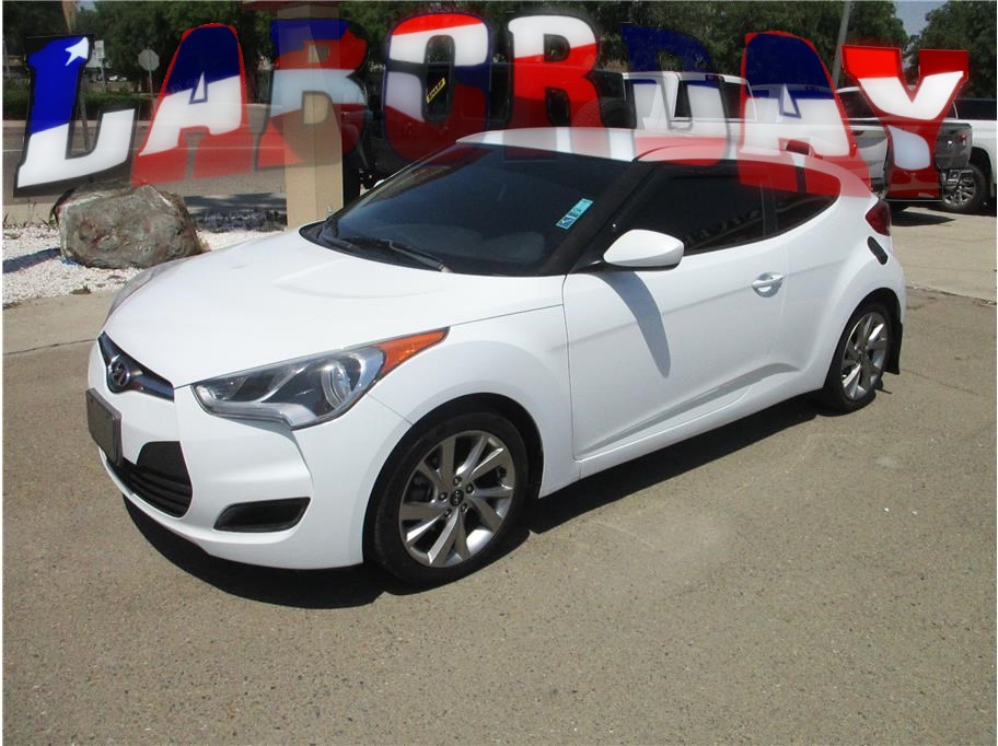 2016 Hyundai Veloster from Universal Auto