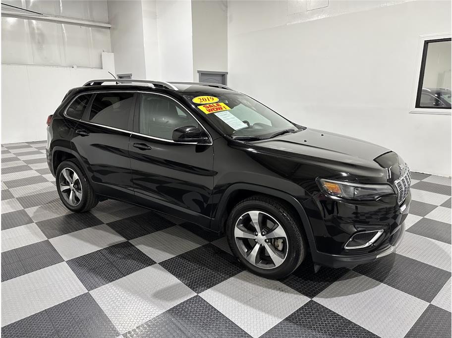 2019 Jeep Cherokee from Auto Resources