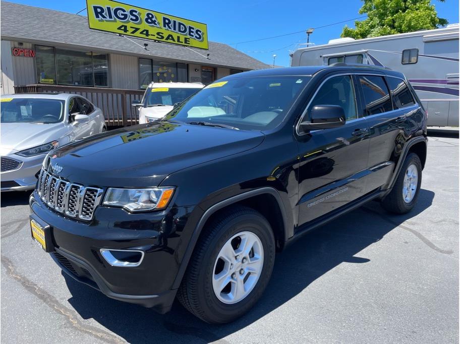 2017 Jeep Grand Cherokee from Rigs & Rides